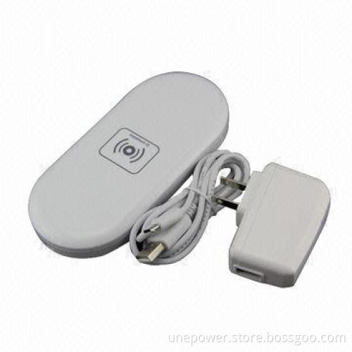 Qi Standard Wireless Charger for Smartphone Galaxy S4/iPhone 4/5S, with Power Bank Function